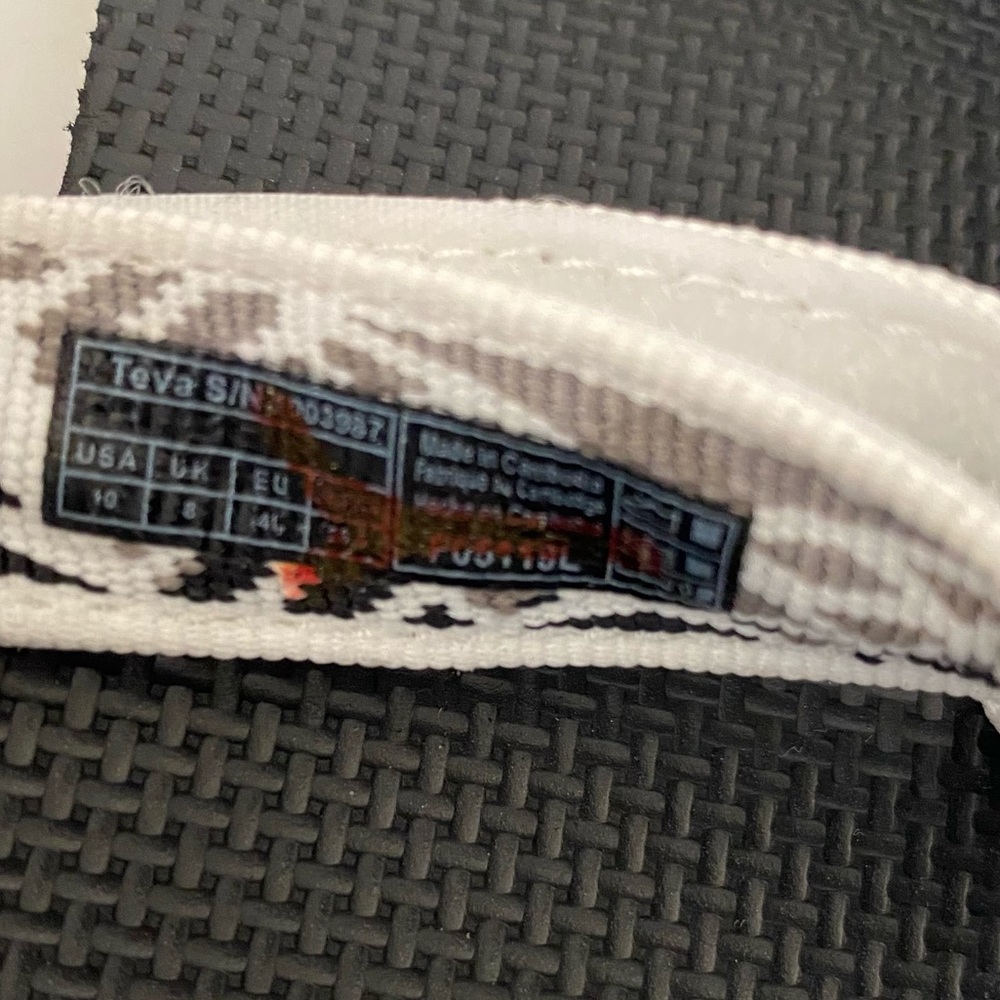 NO OFFERS Teva Original Universal Boomerang White - Picture 12 of 13